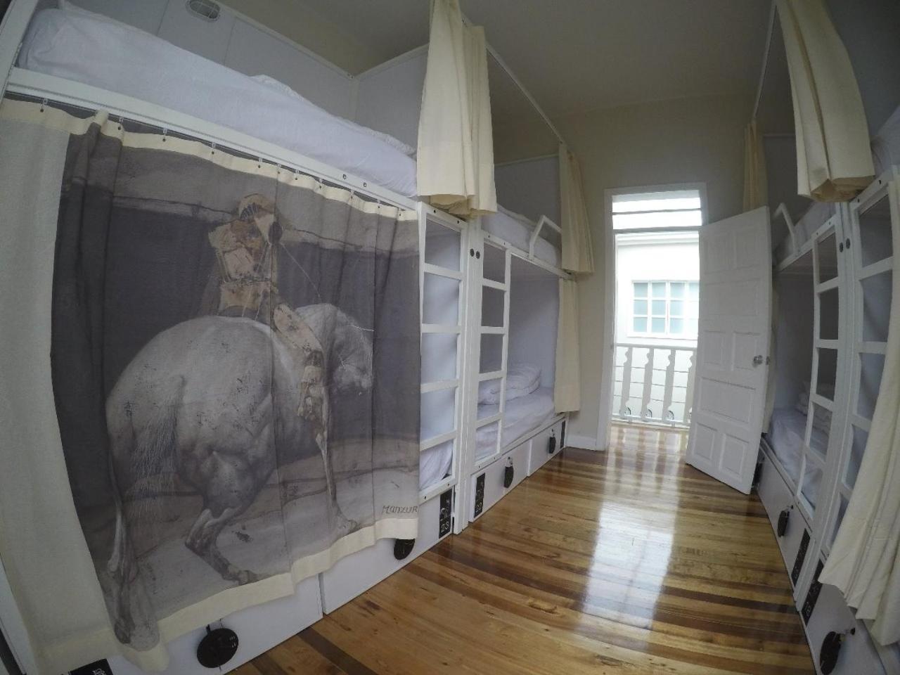 מדיין Nomad Hostel מראה חיצוני תמונה