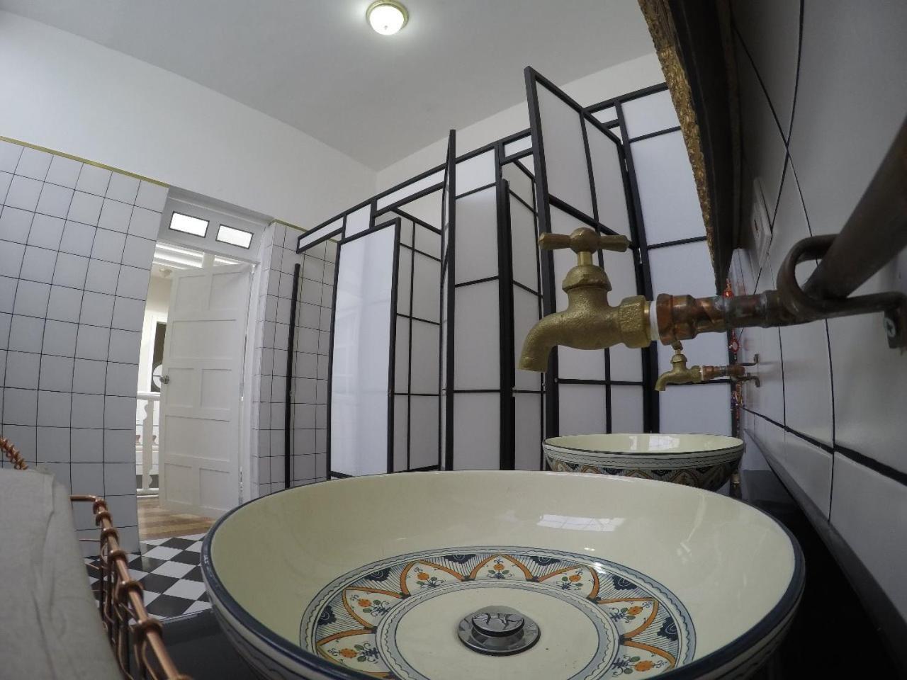 מדיין Nomad Hostel מראה חיצוני תמונה