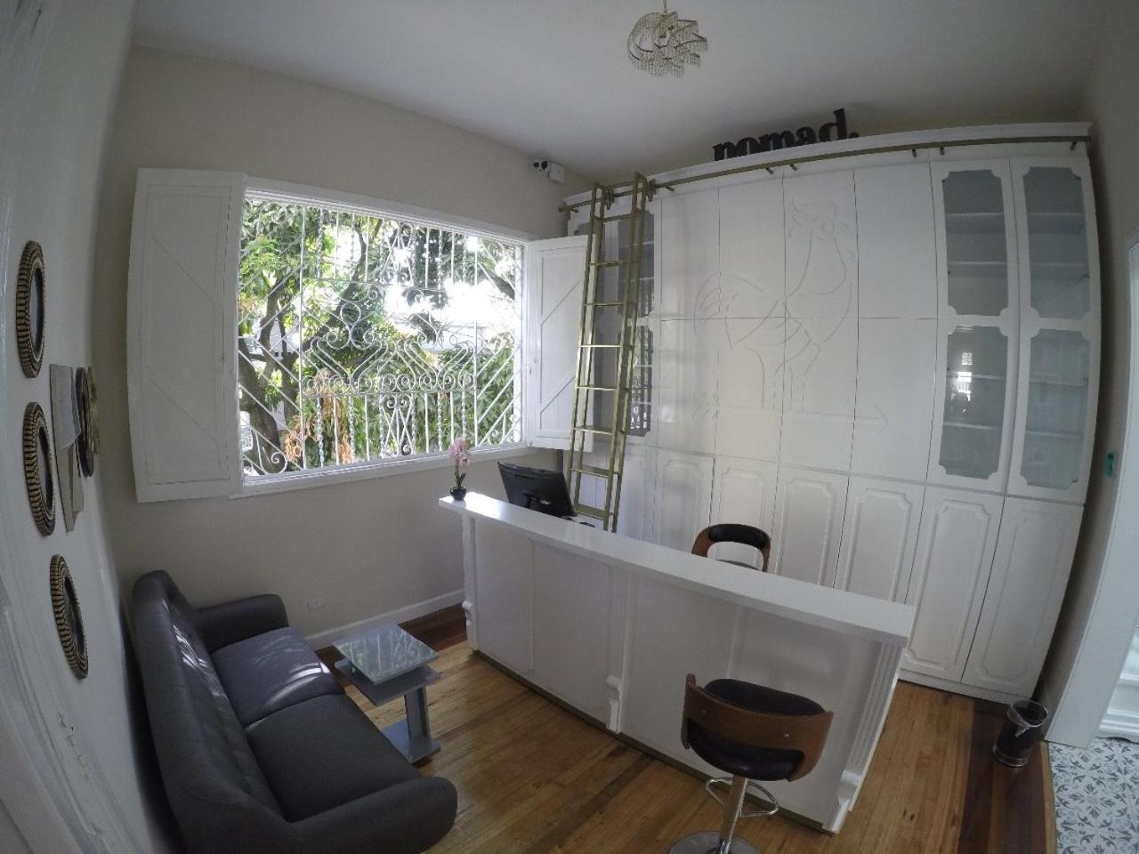 מדיין Nomad Hostel מראה חיצוני תמונה