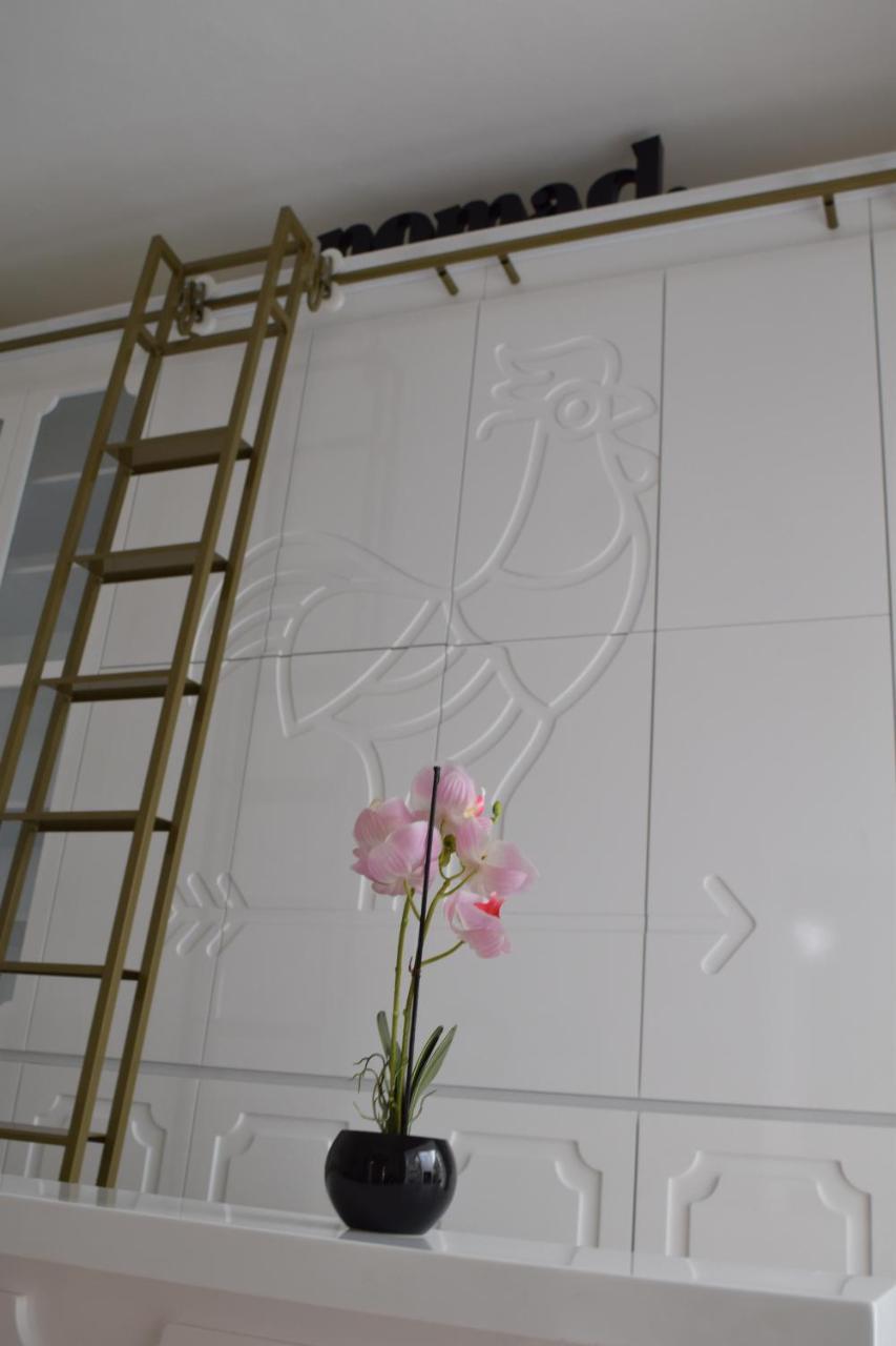 מדיין Nomad Hostel מראה חיצוני תמונה